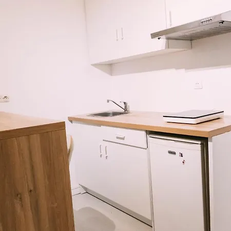 Apartman Charming Neighborhood Moulins *